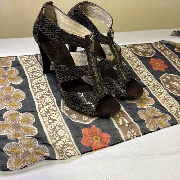 Michael Kors Brown High Heel Sandals with Crisscross Straps - Picture 1 of 8